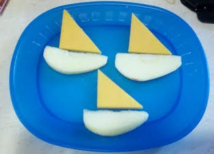 AppleCheeseBoats Apple & Cheese Boats