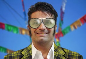 Used car salesman, plaid suit